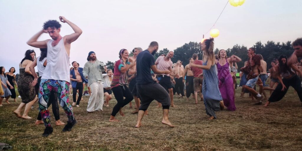 blue-monkey-birthday-fest-2020-dancing